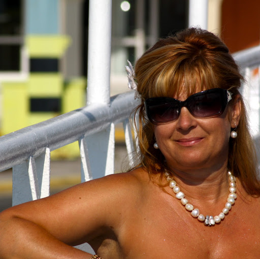 Elizabeth David Photo 30