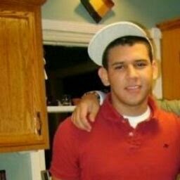 Thomas Hernandez Photo 40