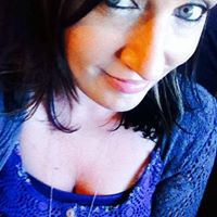 Julia Holliday Photo 6