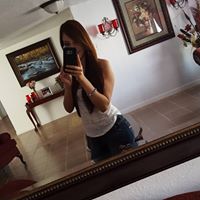 Ericka Salinas Photo 6