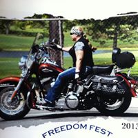 Kelly Hayes Photo 19