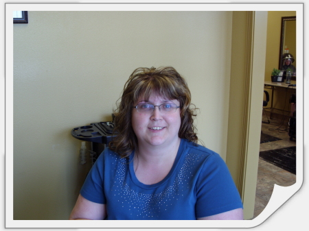 Angela Brooks Photo 14