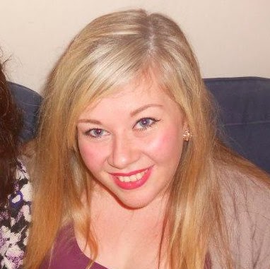 Laura Pearce Photo 43