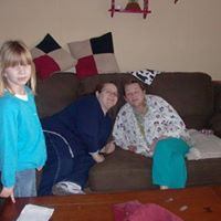 April Holcombe Photo 5