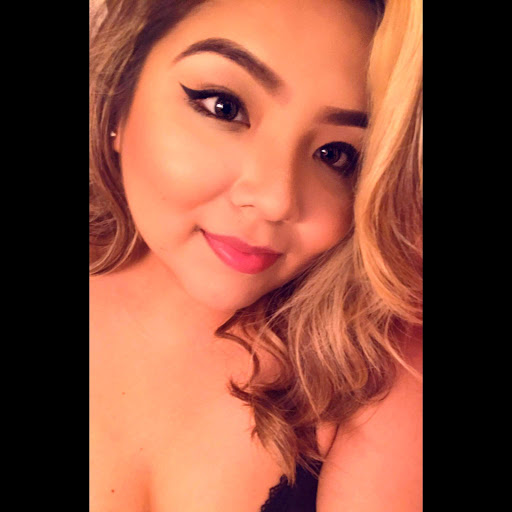 Amanda Salazar Photo 45