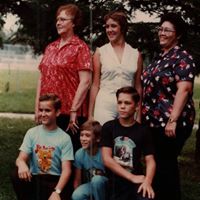 Suzanne Scott Photo 44