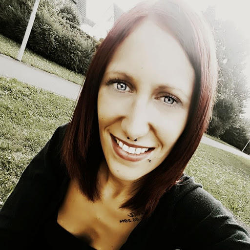 Janet Neumann Photo 19