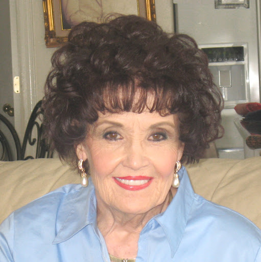 Suzanne Merrill Photo 19