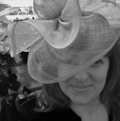 Elizabeth Rowland Photo 34