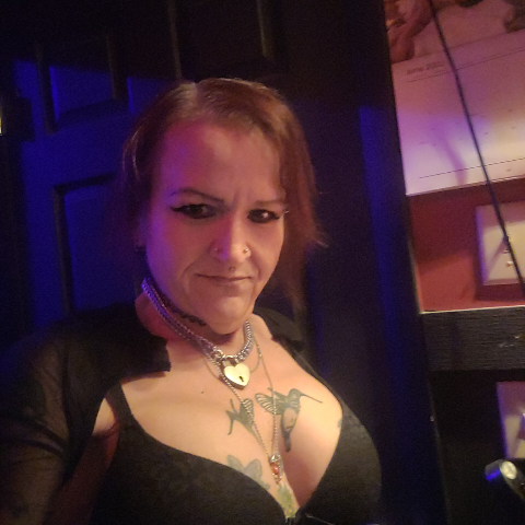 Heather Cooper Photo 19