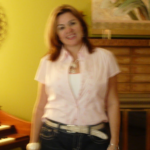 Elvia Gomez Photo 40