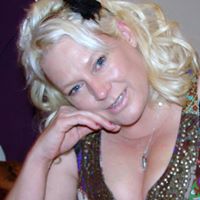 Gina Dahl Photo 26