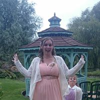 Amanda Pickering Photo 36