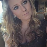 Courtney Erickson Photo 14