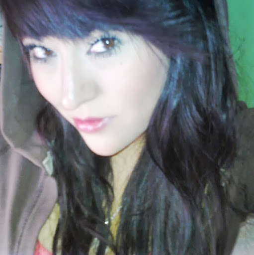 Gabriela Saenz Photo 26