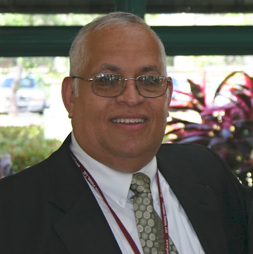 Hector Ortiz Photo 8