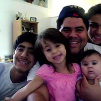 Victor Negron Photo 27