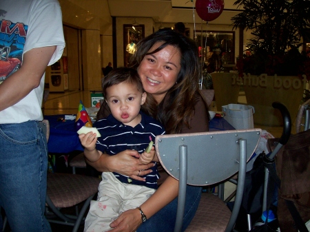 Jennifer Bautista Photo 29