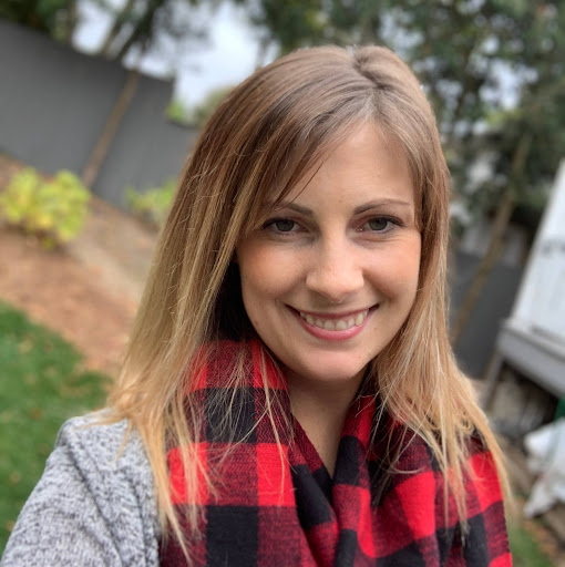 Hannah Richards Photo 28