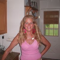 Diane Reynolds Photo 34