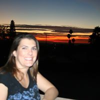 Lisa Hicks Photo 43