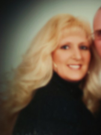 Cindy Armstrong Photo 15