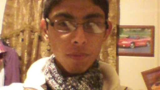 Robert Rojas Photo 26