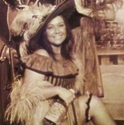 Stephanie Woodall Photo 34