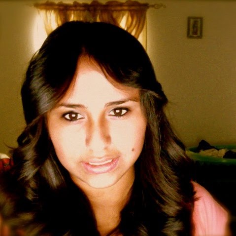 Elizabeth Carrillo Photo 28
