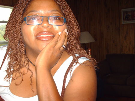 Annette Taylor Photo 13