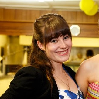Rebekah Bell Photo 9