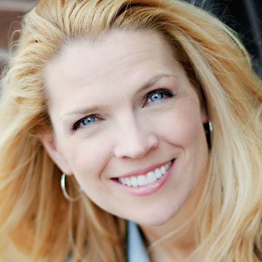 Ruth Taylor Photo 14