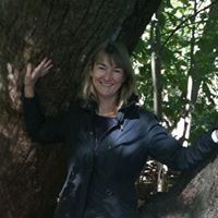 Angela Andersen Photo 32
