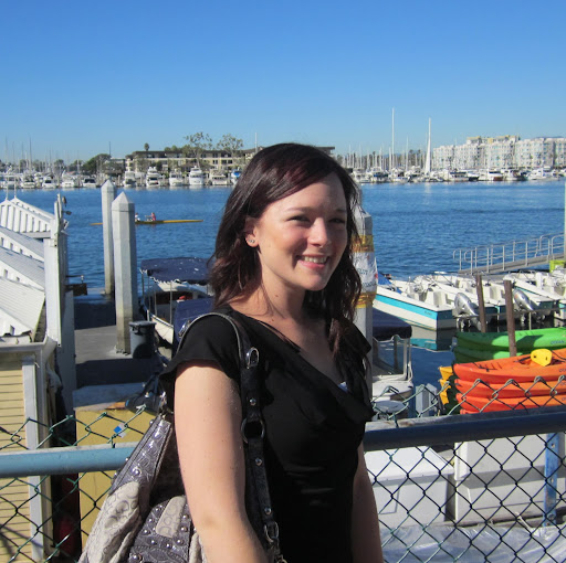 Jessica Reynolds Photo 37