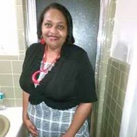 Gloria Adams Photo 30
