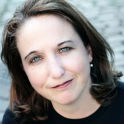 Jane Lucas Photo 41