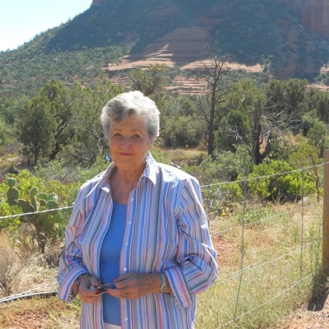 Betty Lucas Photo 20