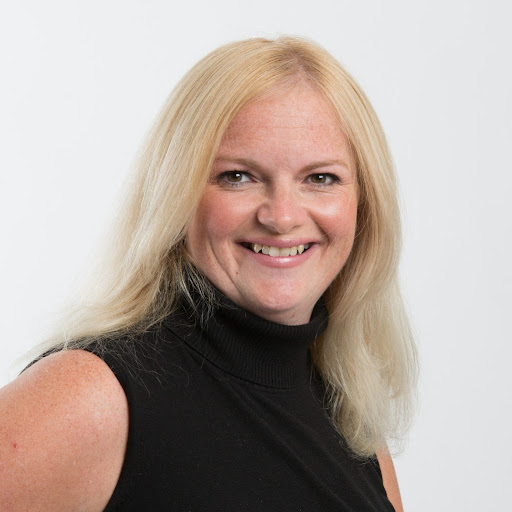 Roberta Richards Photo 8