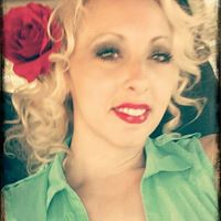 Julie Strawn Photo 18