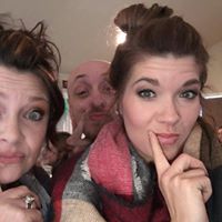 Simone Adams Photo 8