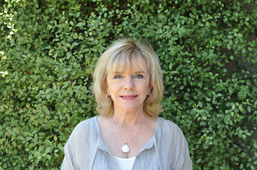 Leslie Earnest Photo 22