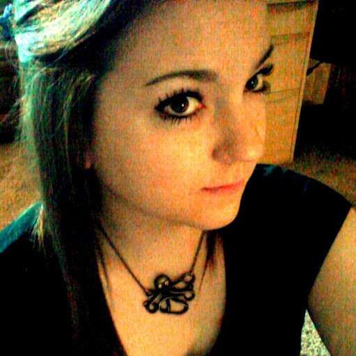 Hanna Larson Photo 10