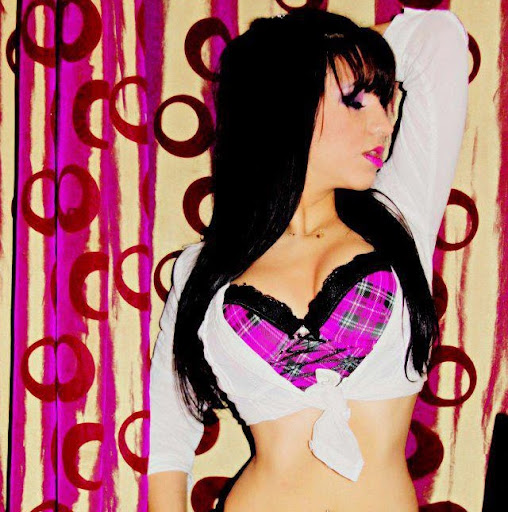 Jessica Flores Photo 30