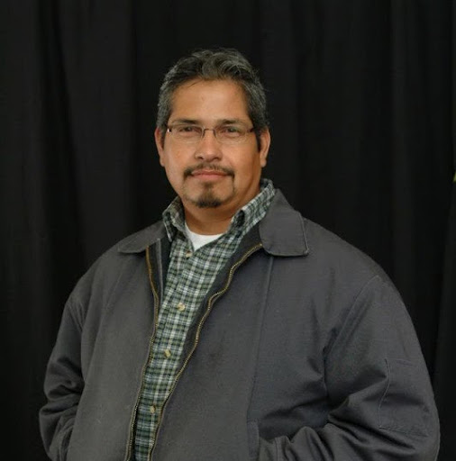Richard Gonzales Photo 30