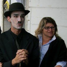 Maria Oliver Photo 35
