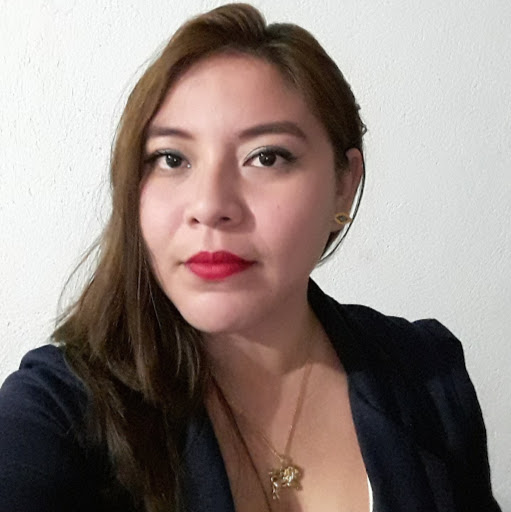 Jacqueline Hernandez Photo 32