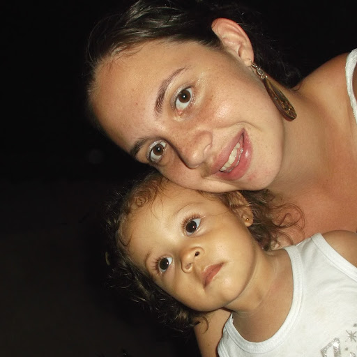 Roberta Navarro Photo 13