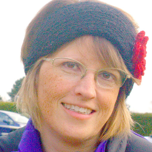 Shelly Simpson Photo 32