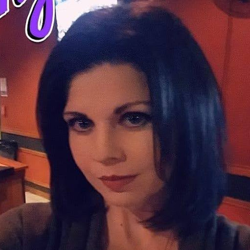 Lindsey Campbell Photo 34