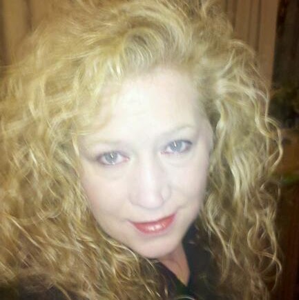 Amy Leonard Photo 31